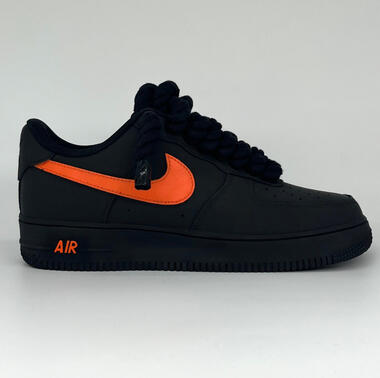 AF1 BigLaces Mat Orange 239€