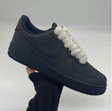 AF1 Fluffy Dark 199€